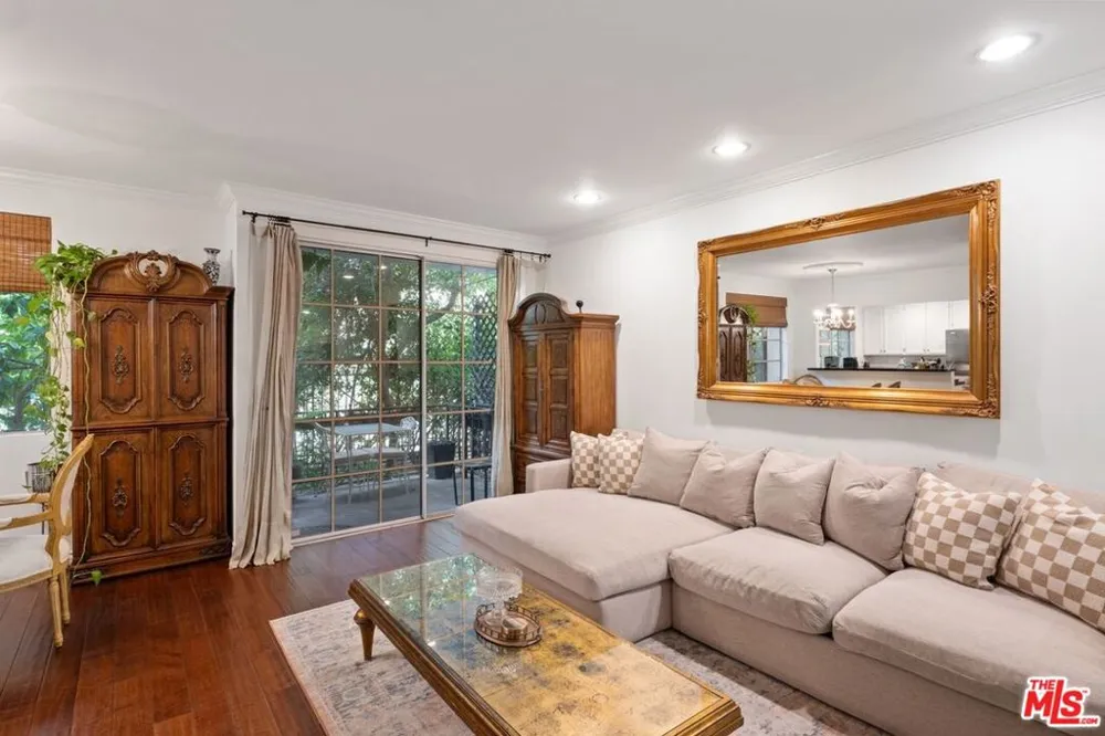 1375 Kelton Avenue #107 Los Angeles, CA 90024