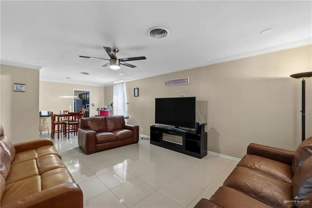 5601 El Camino Real Harlingen, TX 78552