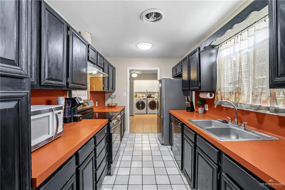 5601 El Camino Real Harlingen, TX 78552