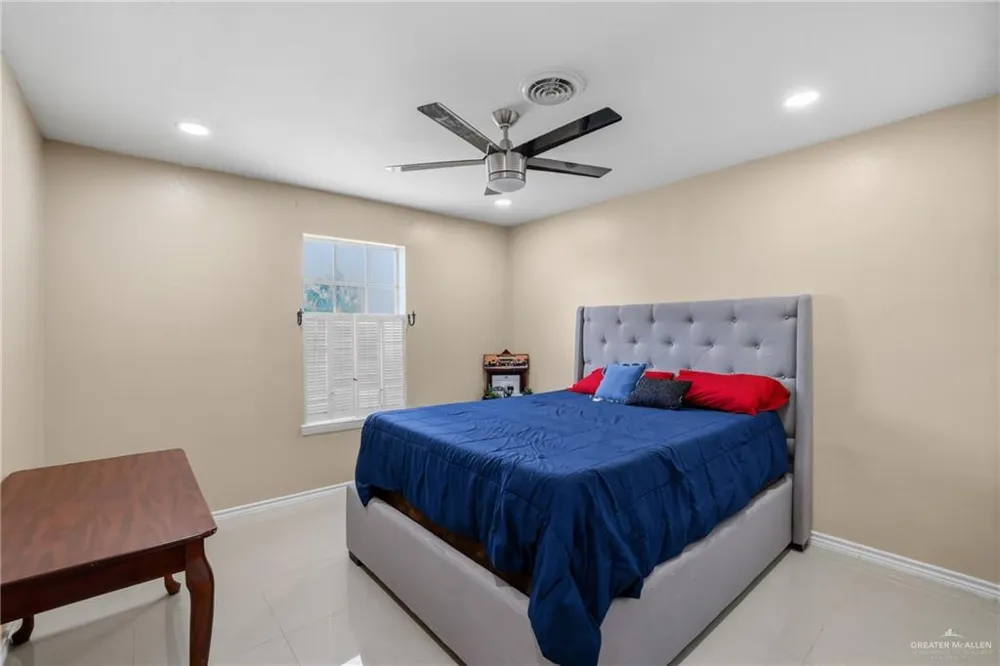 5601 El Camino Real Harlingen, TX 78552
