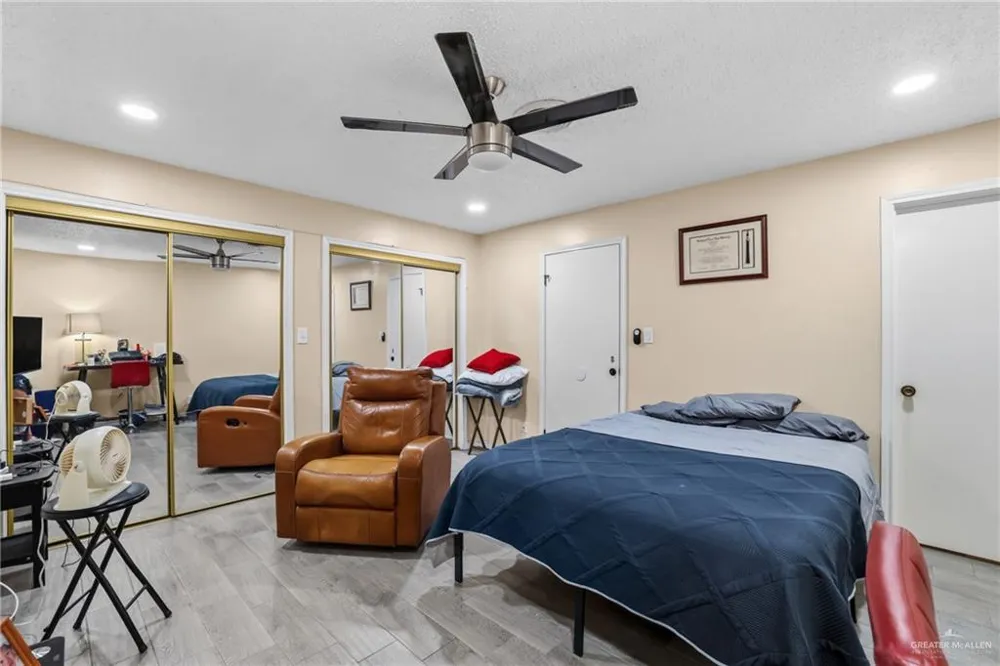5601 El Camino Real Harlingen, TX 78552