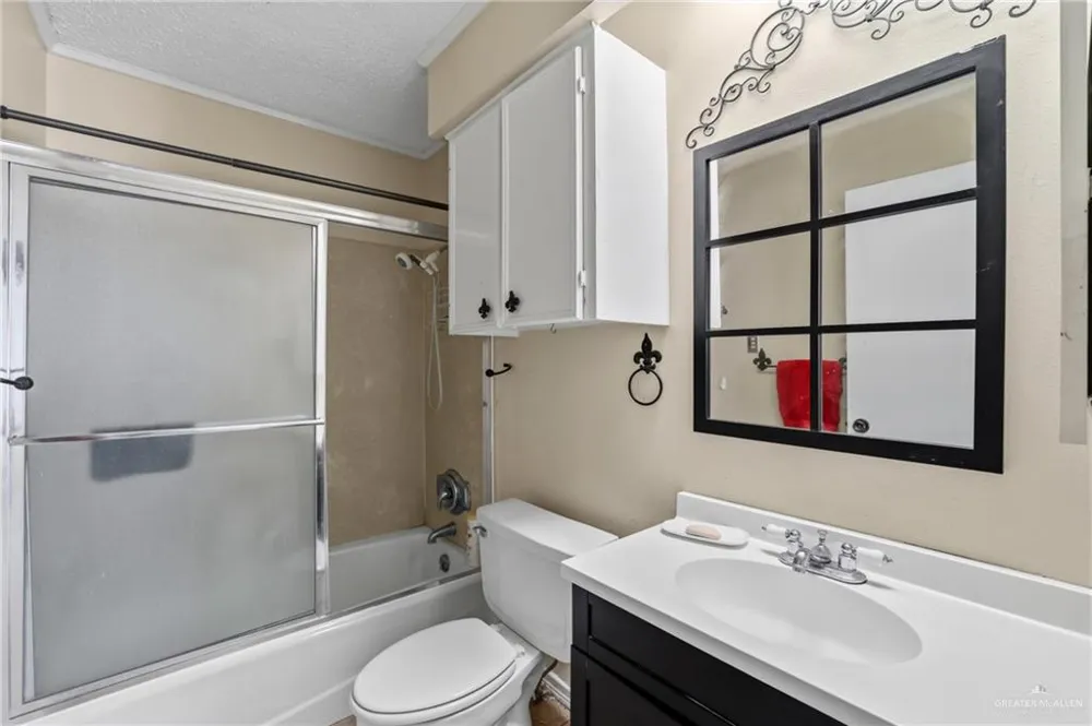 5601 El Camino Real Harlingen, TX 78552