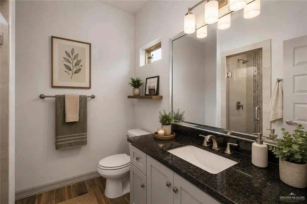 5800 Nightingale Avenue #2 McAllen, TX 78573