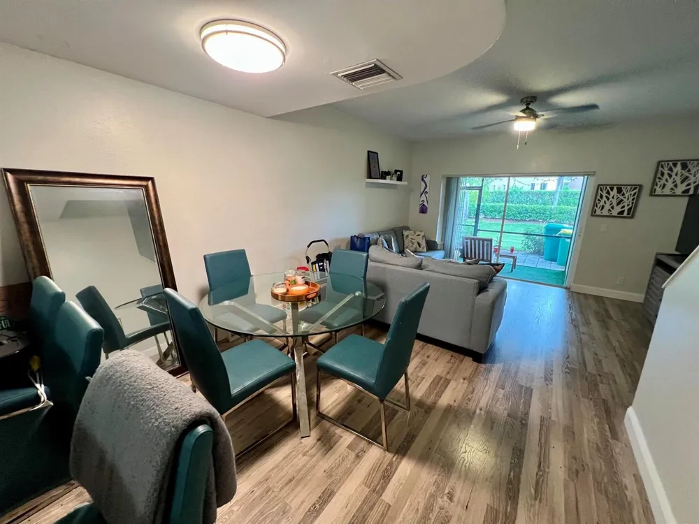 7844 Dixie Beach Circle Tamarac, FL 33321