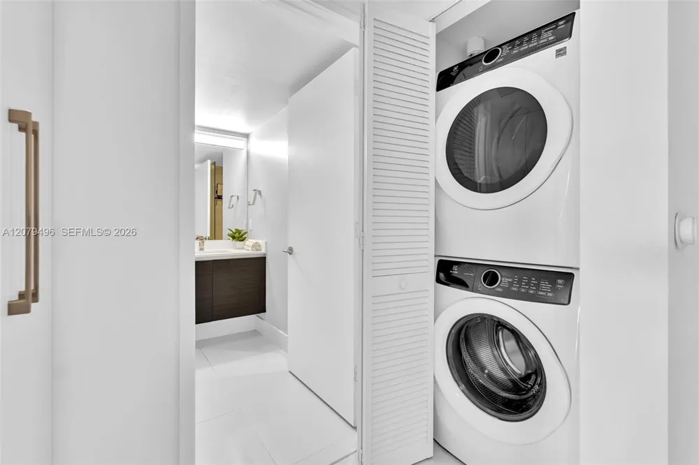 300 Sunny Isles Blvd #4-805 Sunny Isles Beach, FL 33160
