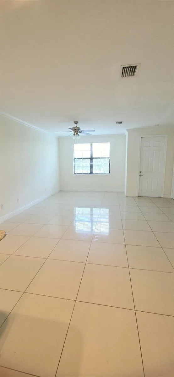 2723 NE 14th Street #108 Pompano Beach, FL 33062