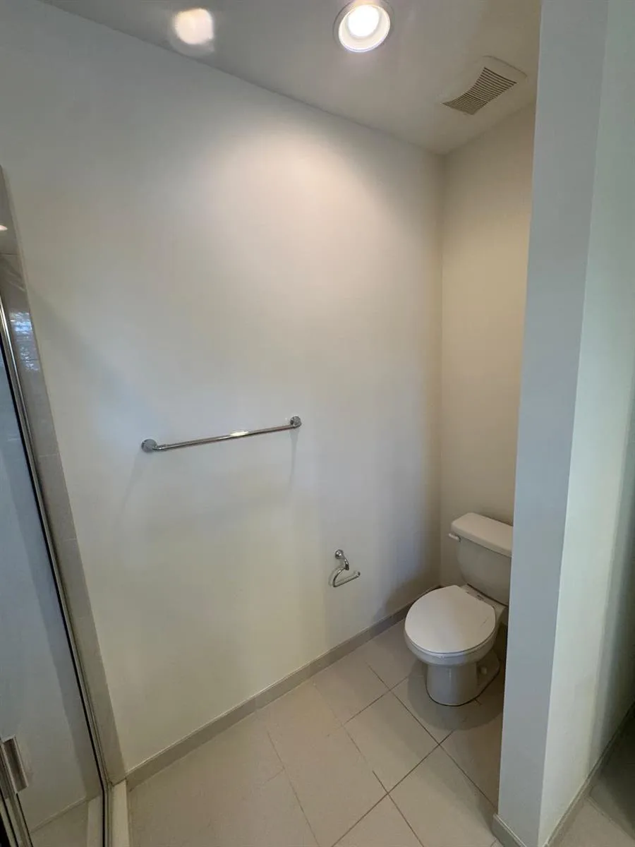 2723 NE 14th Street #108 Pompano Beach, FL 33062