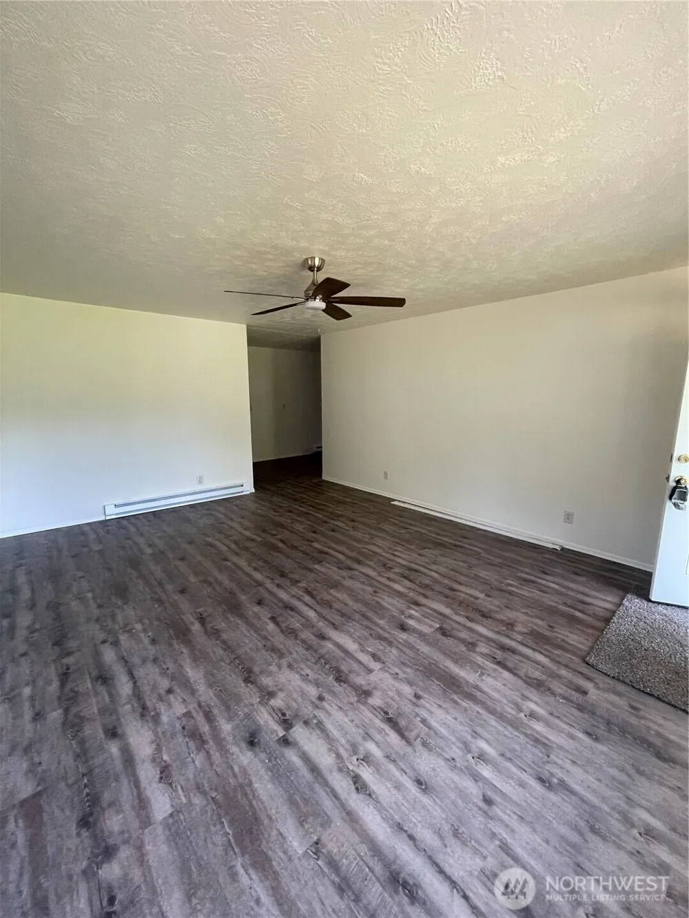 1 PACIFIC PLACE #1 Longview, WA 98632