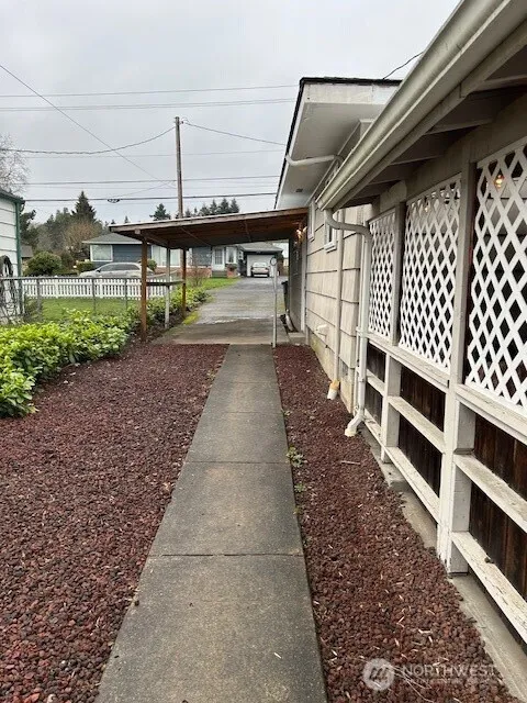 1 PACIFIC PLACE #1 Longview, WA 98632