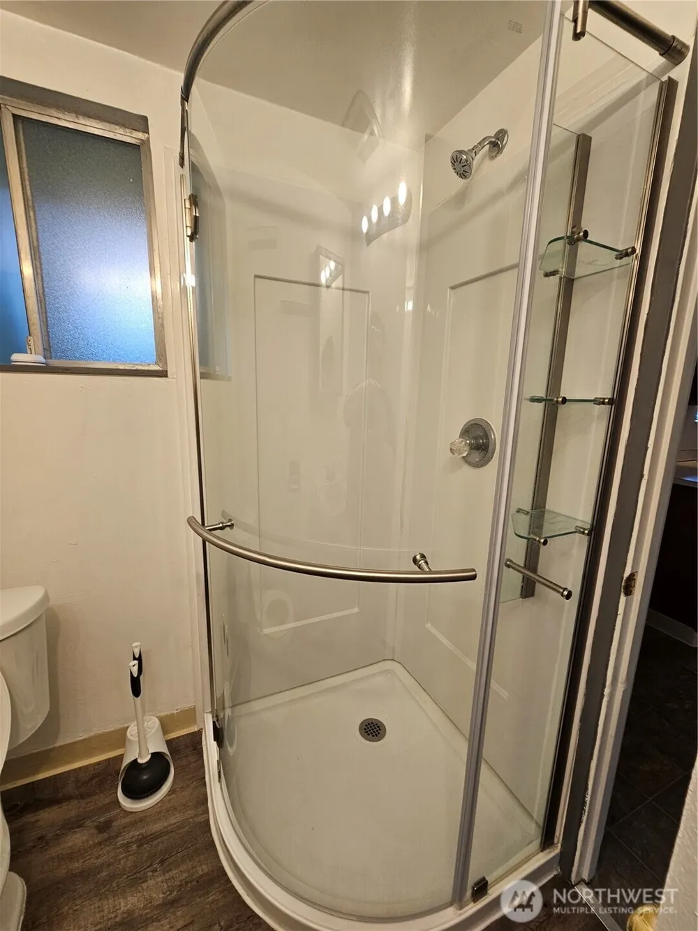 1 PACIFIC PLACE #1 Longview, WA 98632