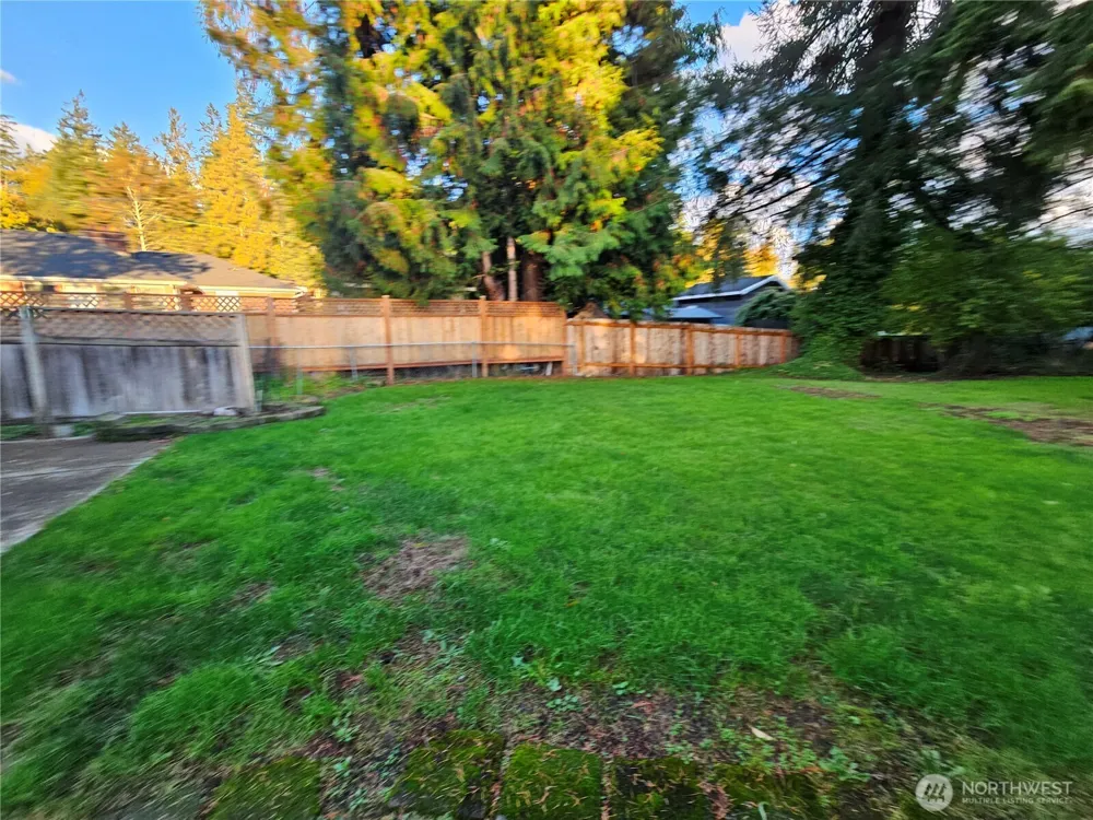 1 PACIFIC PLACE #1 Longview, WA 98632