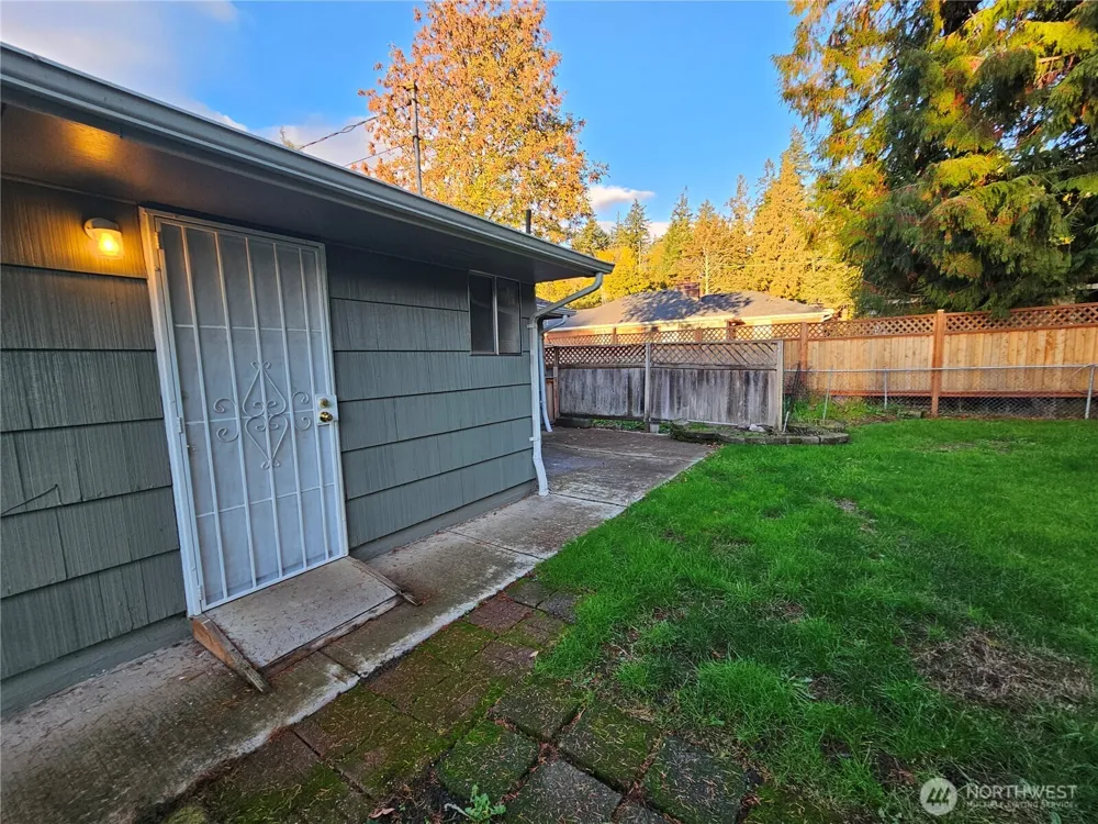 1 PACIFIC PLACE #1 Longview, WA 98632