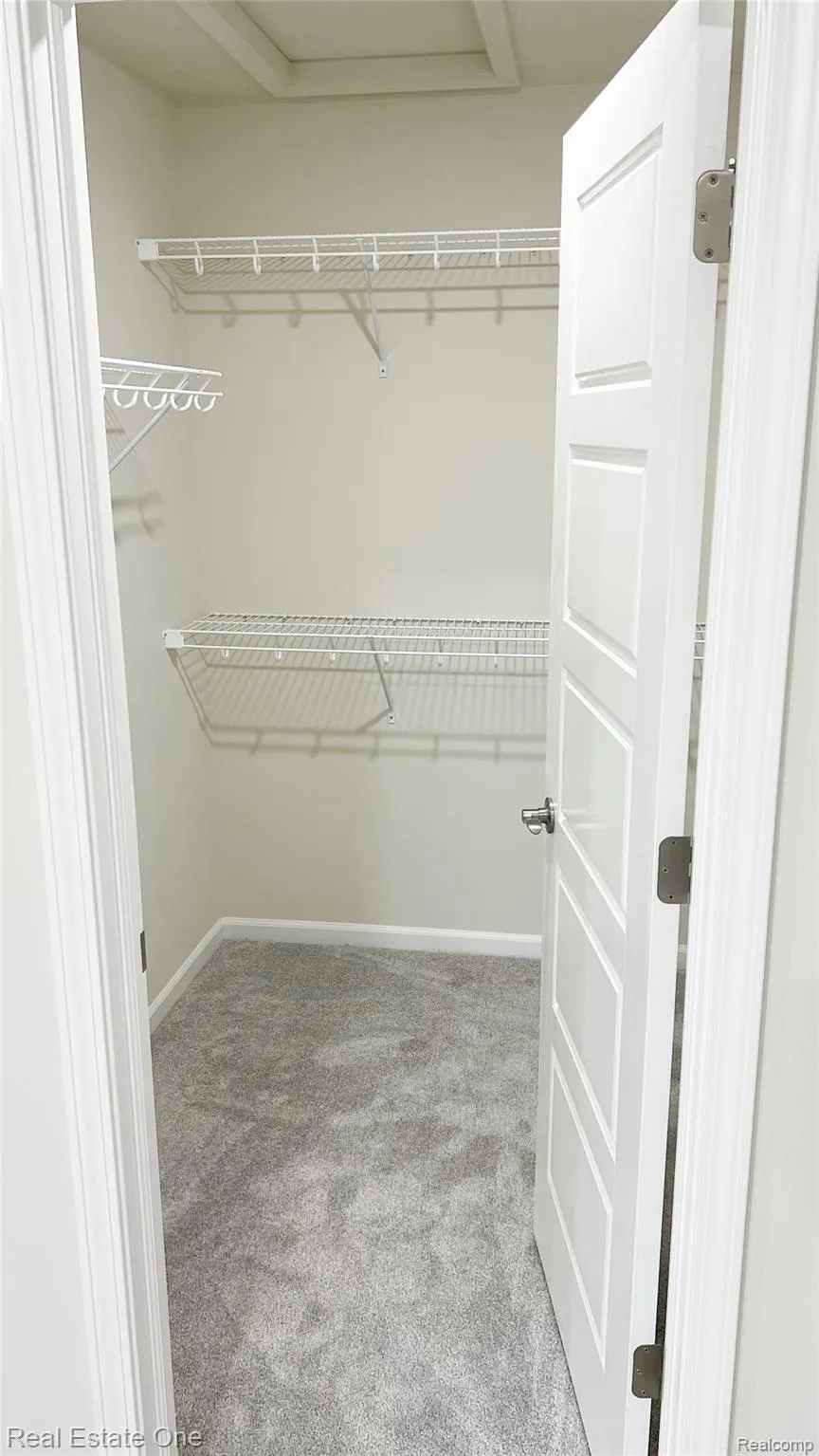 4932 Glenora Drive Orion Charter Township, MI 48359