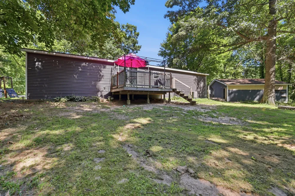 7460 Pine Ridge Drive NE Grattan Township, MI 48809