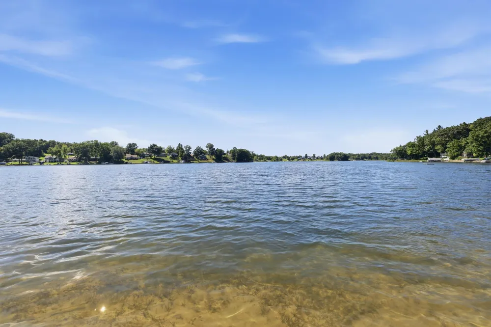 7460 Pine Ridge Drive NE Grattan Township, MI 48809