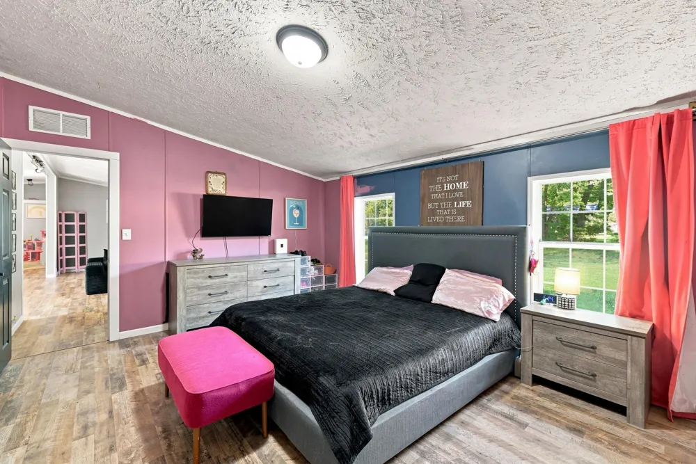 7460 Pine Ridge Drive NE Grattan Township, MI 48809