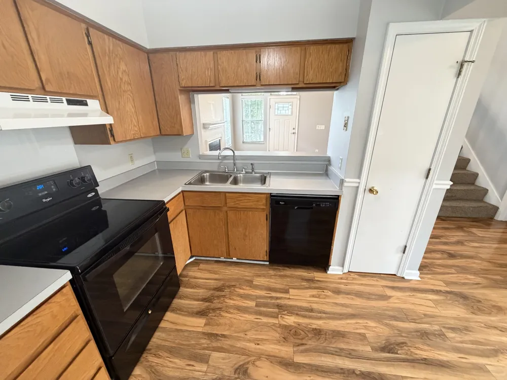 5904 Colchester Dr Hermitage, TN 37076