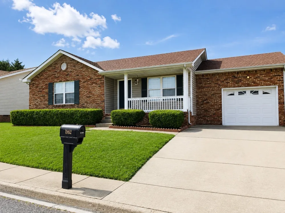 1882 Timberline Way Clarksville, TN 37042