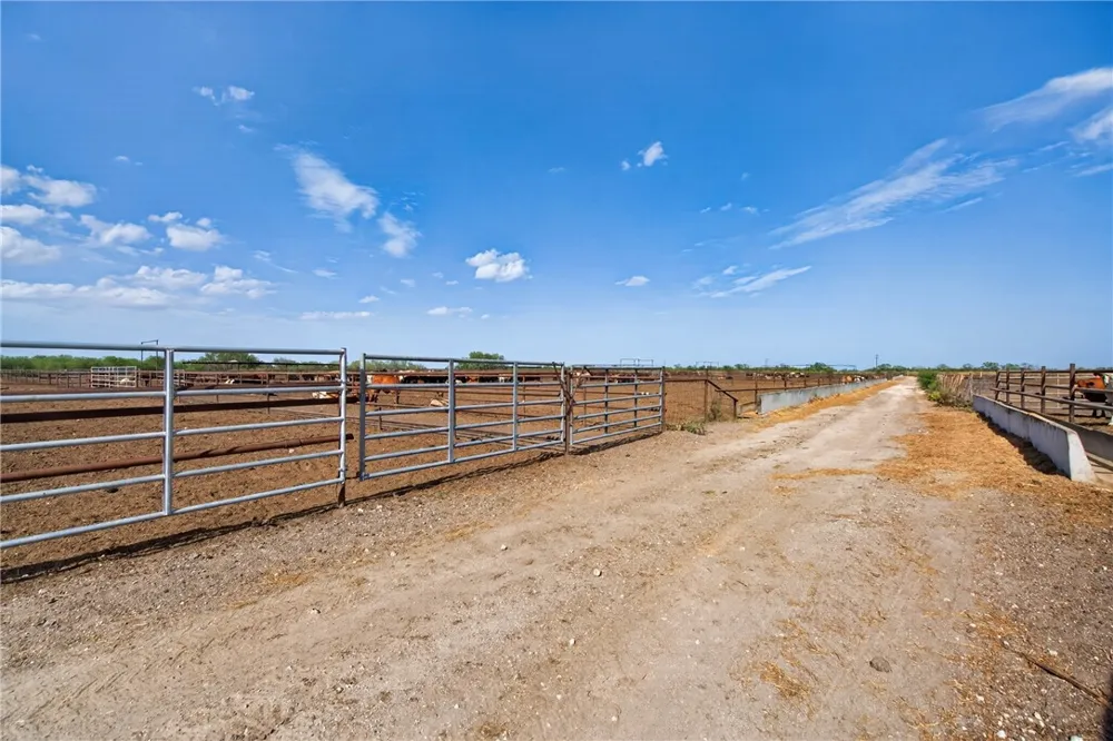 1389 W FM 2044 Alice, TX 78332