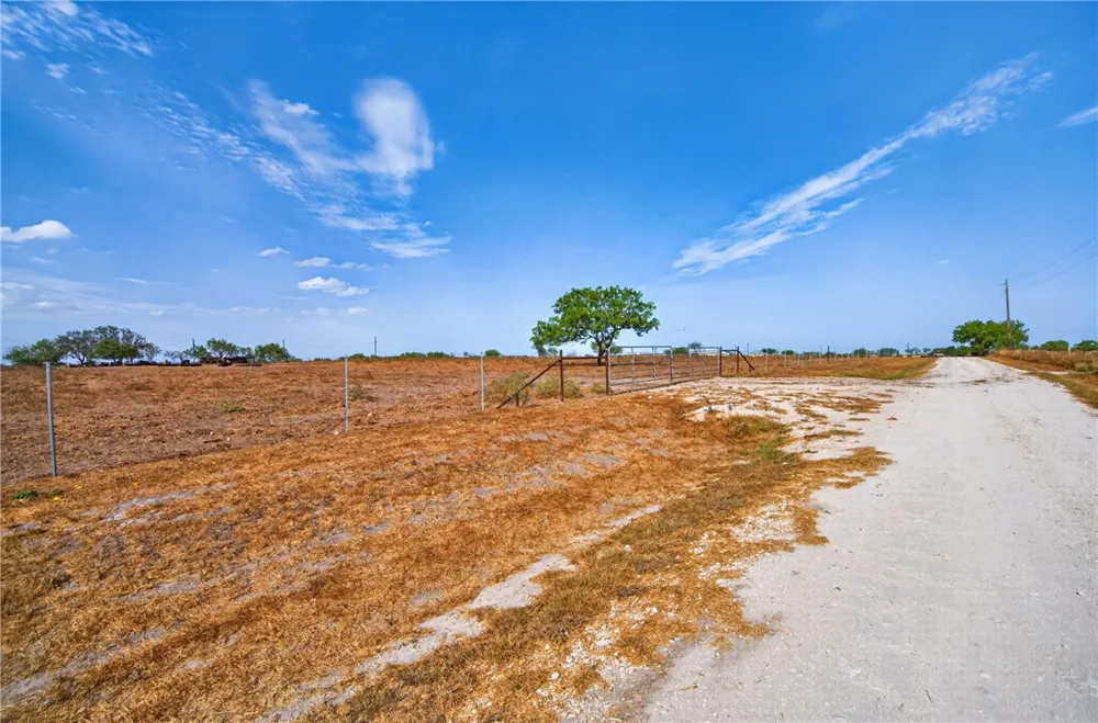 1389 W FM 2044 Alice, TX 78332
