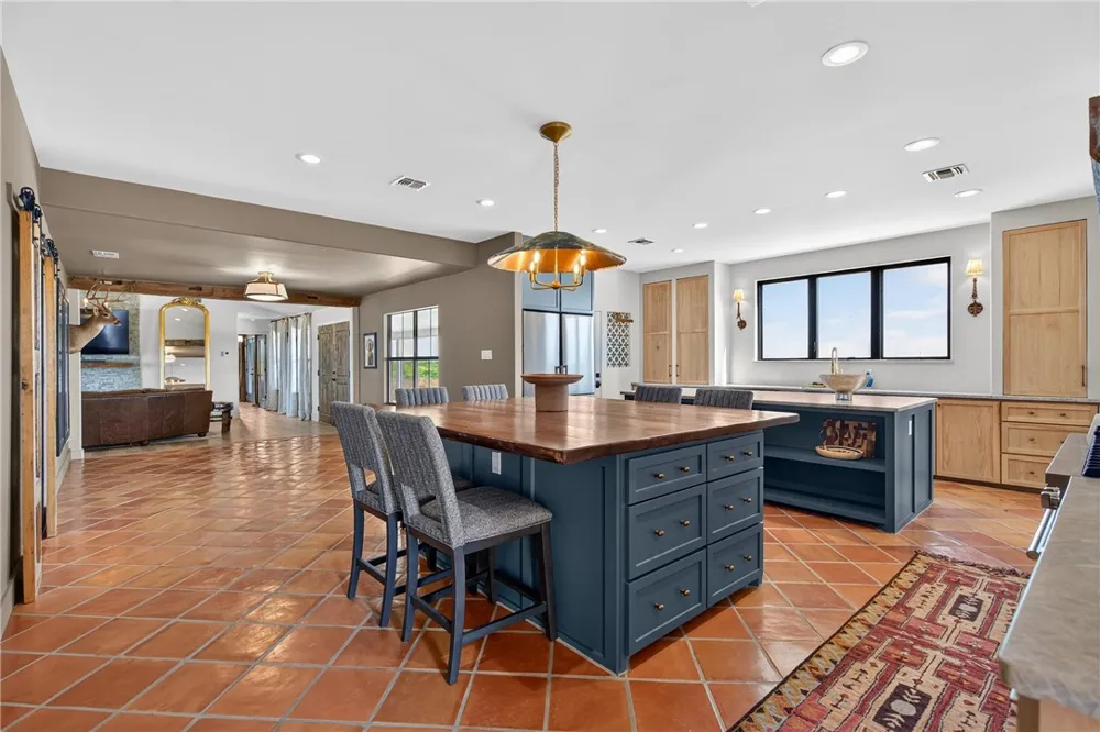 1389 W FM 2044 Alice, TX 78332