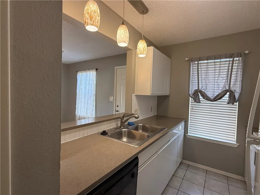 302 Saint Andrews Street #101E Rockport, TX 78382