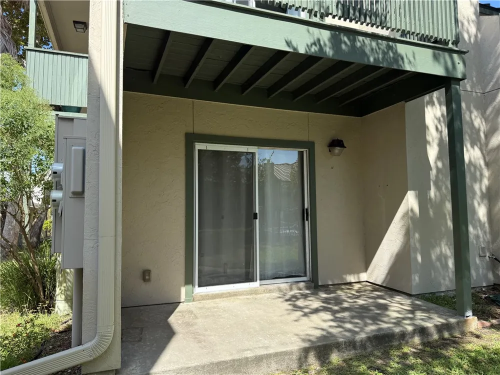 302 Saint Andrews Street #101E Rockport, TX 78382