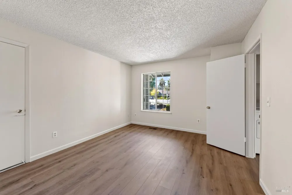 582 Maria Drive Petaluma, CA 94954