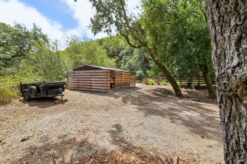 2588 Vineyard Road Novato, CA 94947