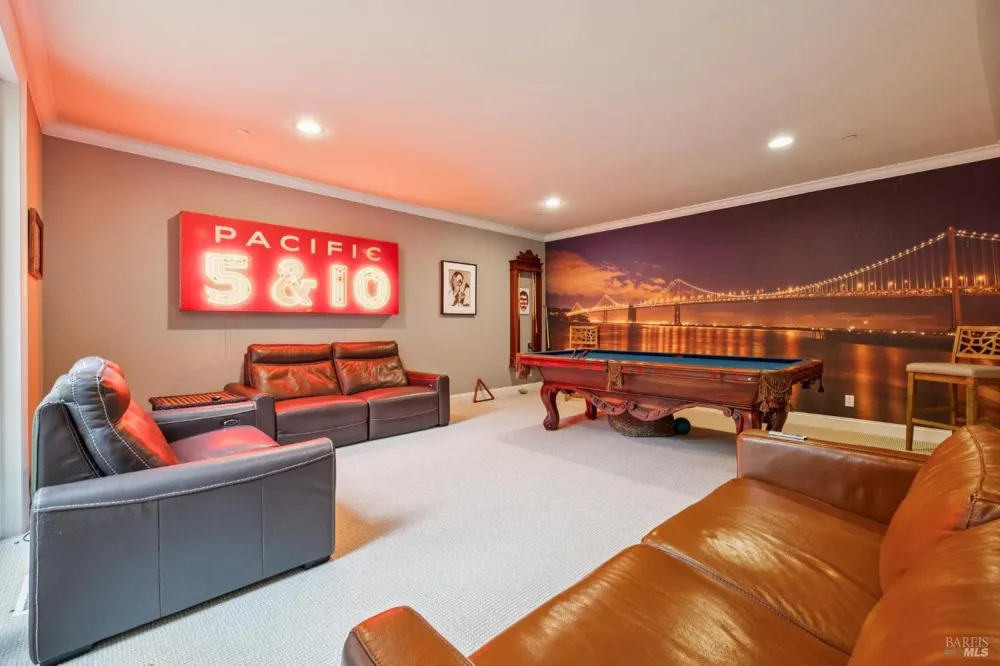 2588 Vineyard Road Novato, CA 94947