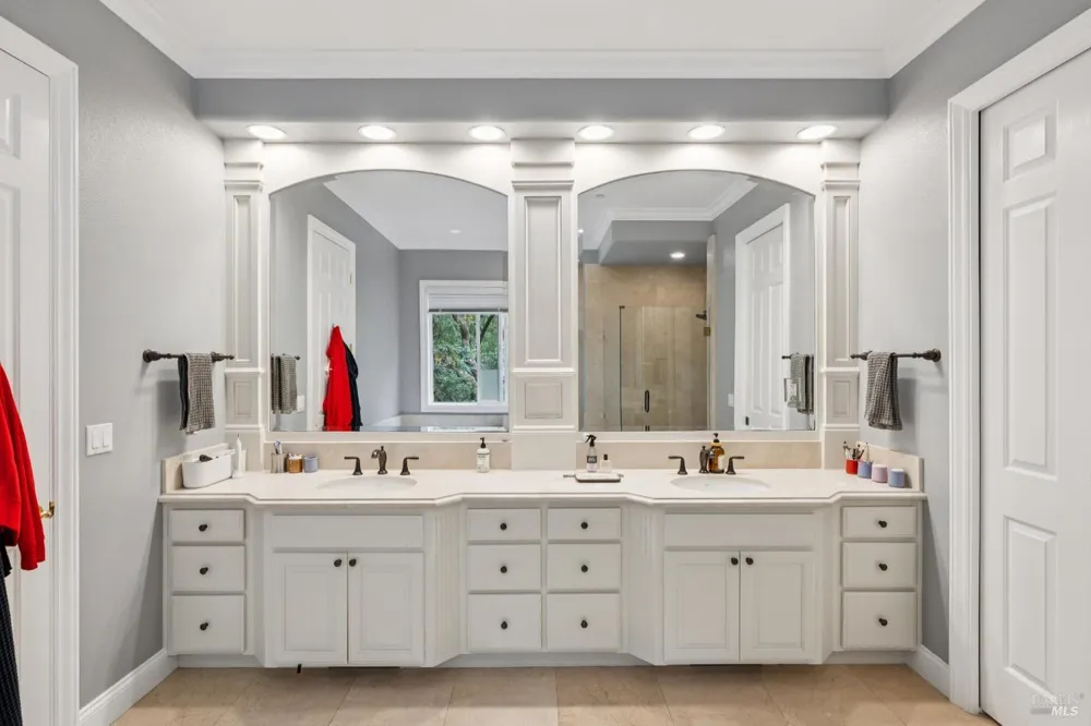 2588 Vineyard Road Novato, CA 94947