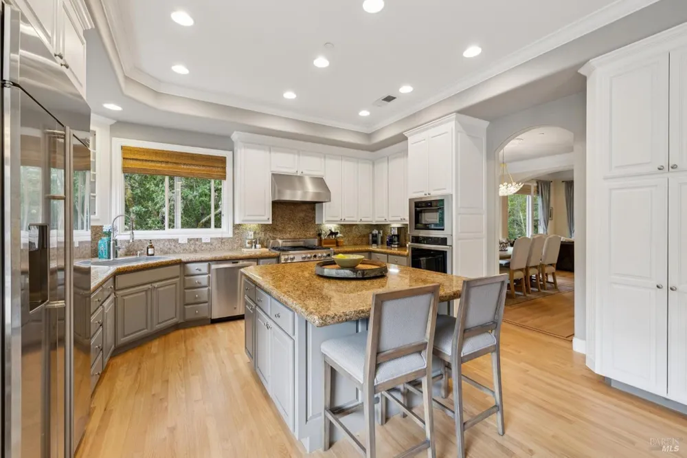 2588 Vineyard Road Novato, CA 94947