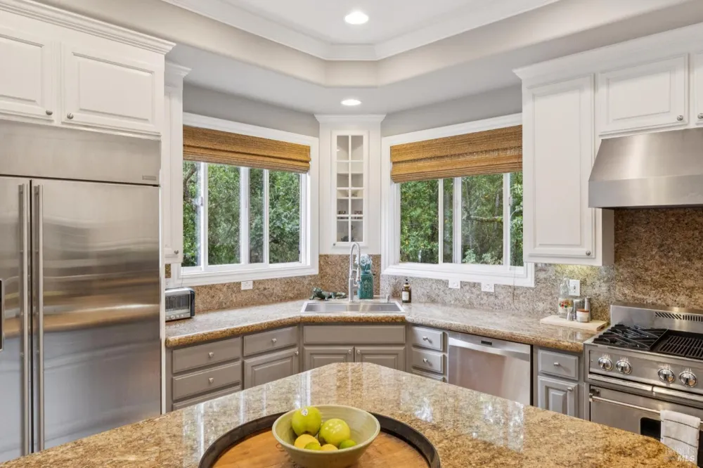 2588 Vineyard Road Novato, CA 94947