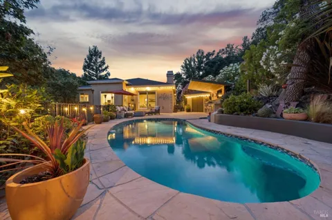2588 Vineyard Road
