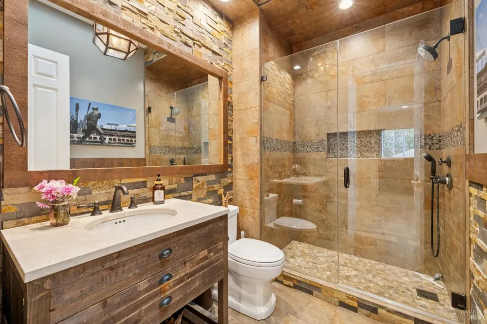 2588 Vineyard Road Novato, CA 94947