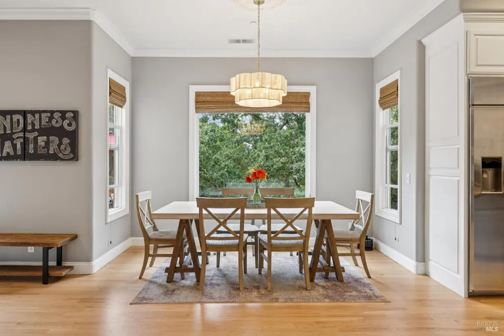 2588 Vineyard Road Novato, CA 94947