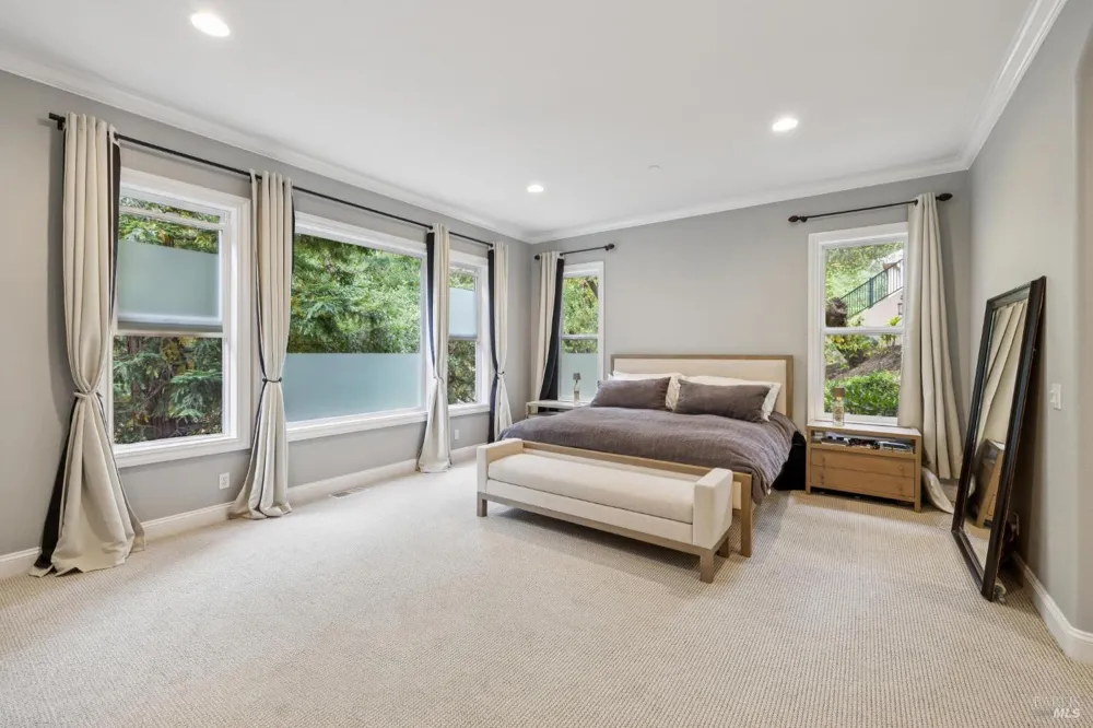 2588 Vineyard Road Novato, CA 94947