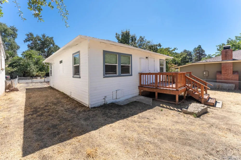 6454 11th Avenue Lucerne, CA 95458