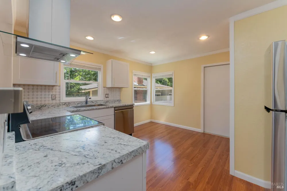 6454 11th Avenue Lucerne, CA 95458
