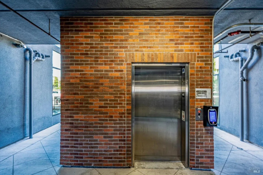 1655 Second Street Napa, CA 94559
