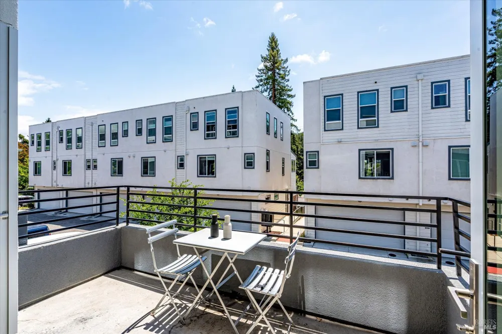 1655 Second Street Napa, CA 94559