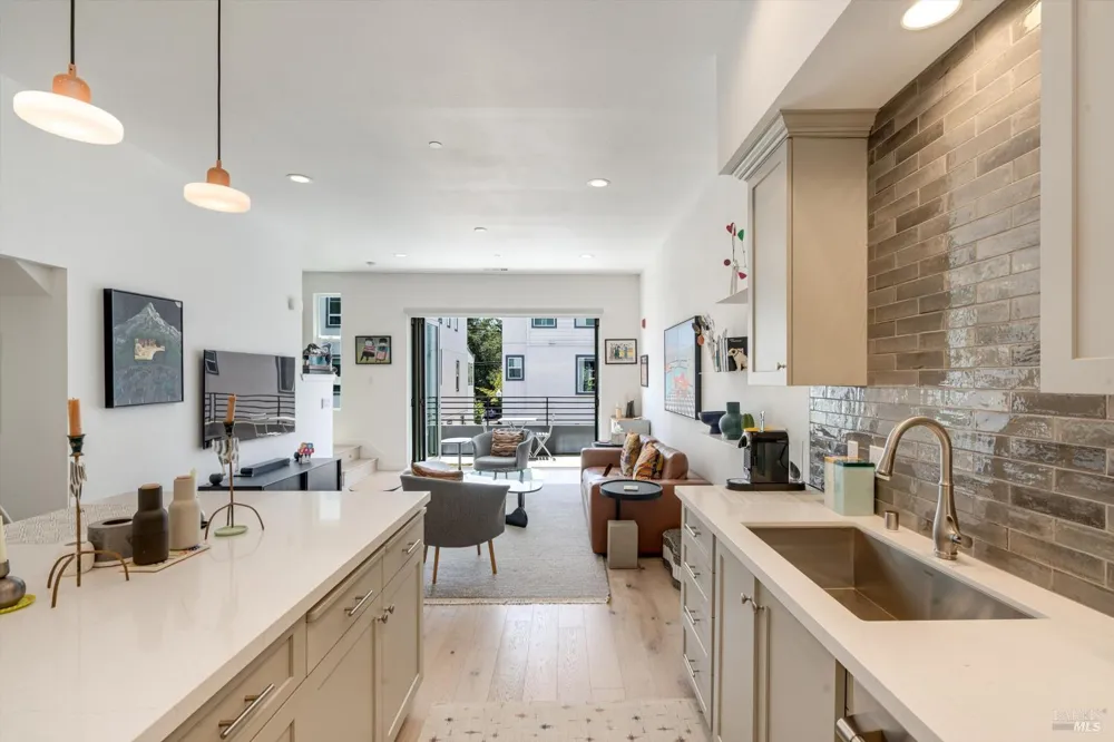 1655 Second Street Napa, CA 94559