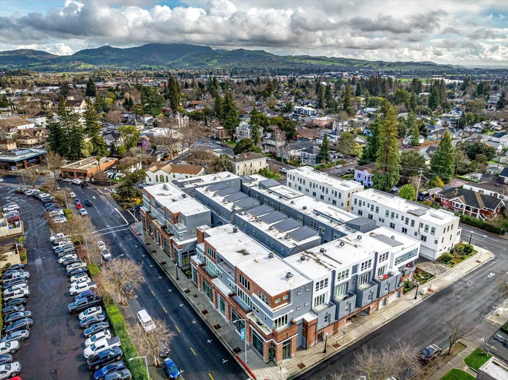 1655 Second Street Napa, CA 94559