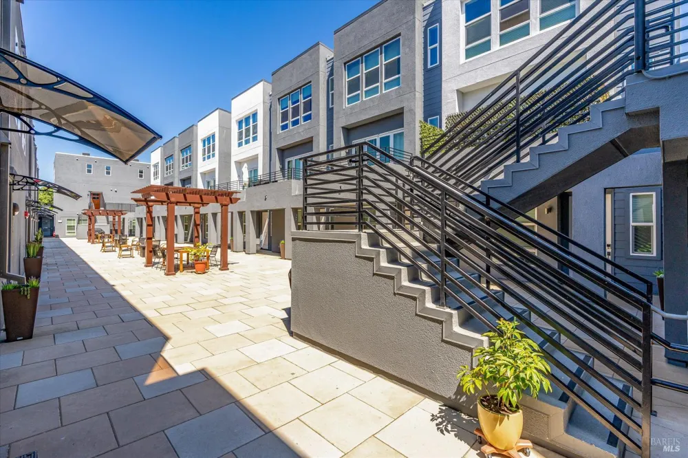 1655 Second Street Napa, CA 94559