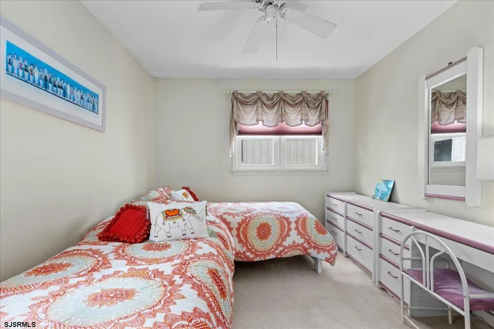 9704 Pacific Ave Margate, NJ 08402