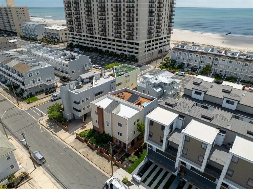 9704 Pacific Ave Margate, NJ 08402