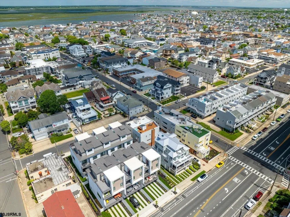 9704 Pacific Ave Margate, NJ 08402