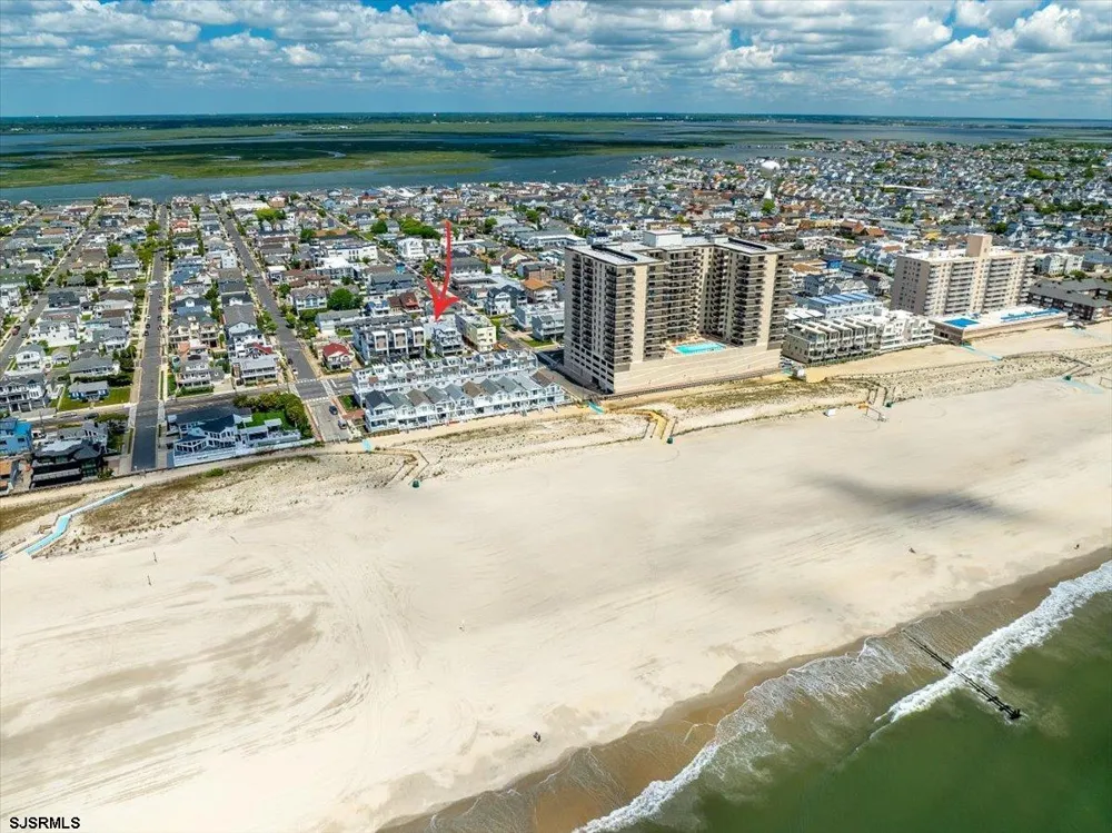9704 Pacific Ave Margate, NJ 08402