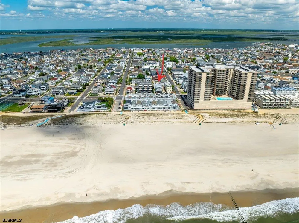 9704 Pacific Ave Margate, NJ 08402