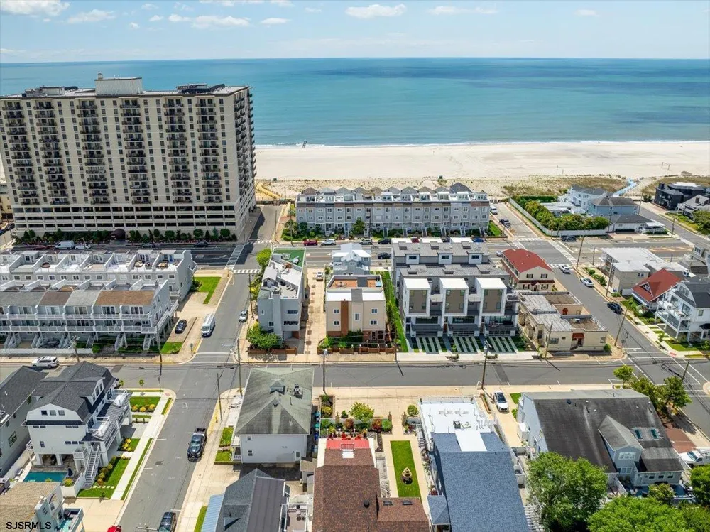 9704 Pacific Ave Margate, NJ 08402